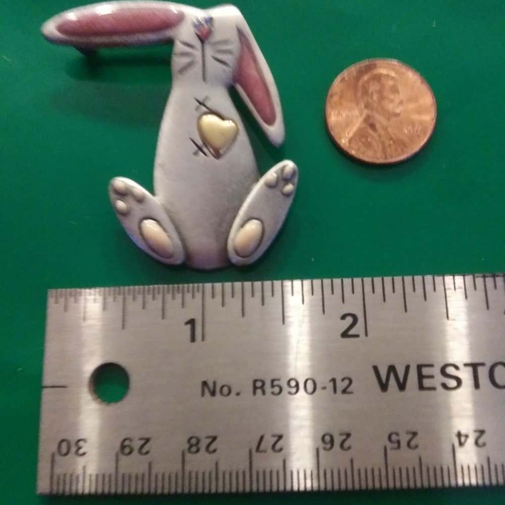 Easter Bunny Brooch Pin Vintage EUC - Picture 4 of 8